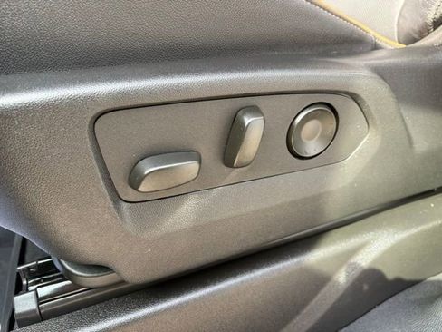 Used 2024 GMC Yukon AT4 w/ LPO, Floor Liner Package AWD/4WD image 27