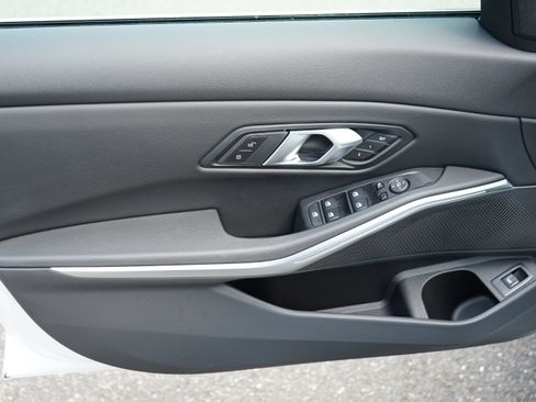 Used 2025 BMW 330i xDrive Sedan w/ Convenience Package image 20