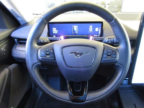 Certified 2022 Ford Mustang Mach-E Premium RWD image 15
