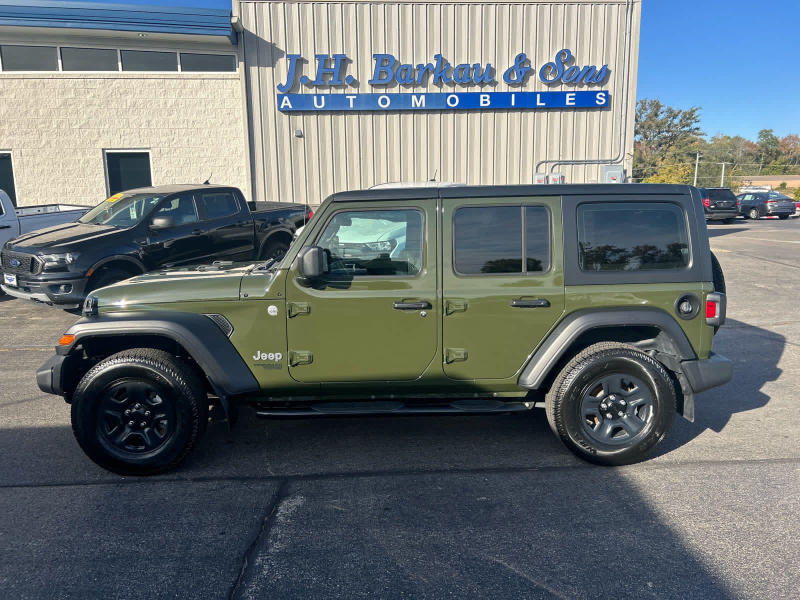 Used 2021 Jeep Wrangler Unlimited Sport AWD/4WD image 6