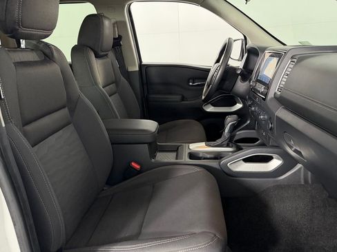 Used 2022 Nissan Frontier SV image 28