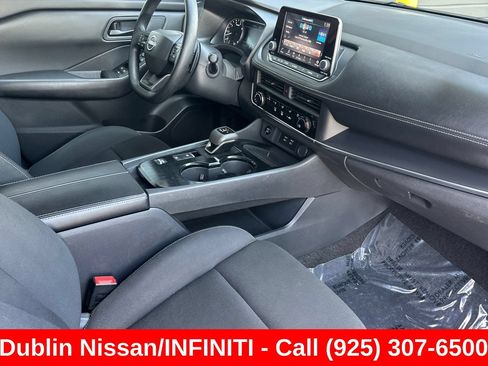 Used 2025 Nissan Rogue S FWD image 20