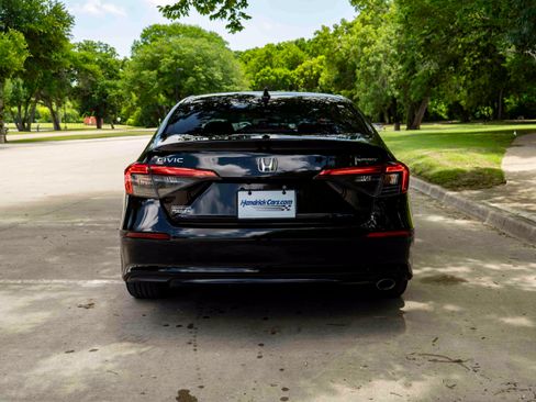 Used 2024 Honda Civic Sport image 8