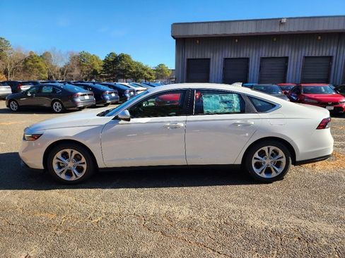 New 2025 Honda Accord LX image 3