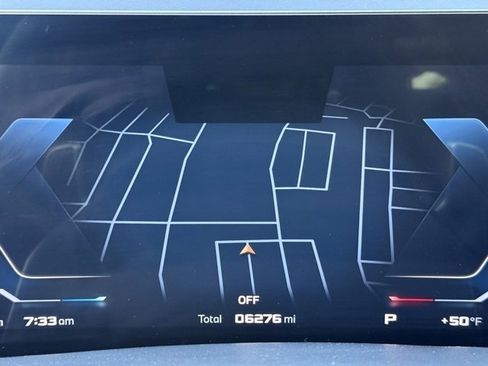 Used 2025 BMW X7 M60i w/ Climate Comfort Package image 26