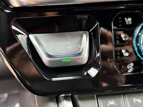 New 2026 GMC Sierra 1500 Denali Ultimate w/ LPO, Black Badging Package AWD/4WD image 26