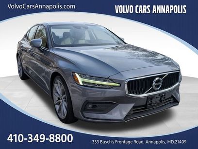 Used 2021 Volvo S60 T6 Momentum