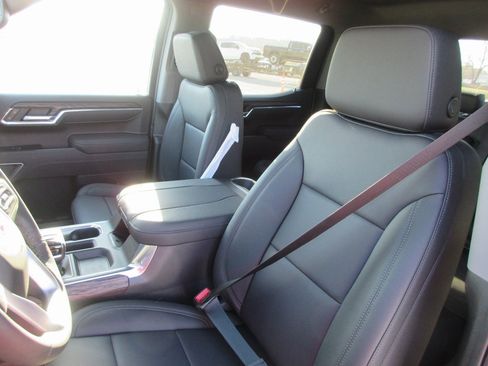 New 2026 GMC Sierra 1500 SLT w/ SLT Premium Package image 13