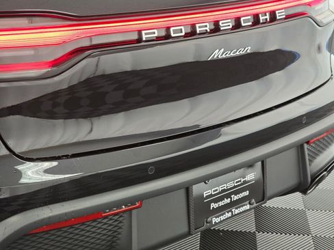 New 2026 Porsche Macan image 24