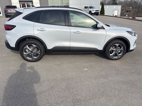 New 2026 Ford Escape ST-Line Select w/ Equipment Group 401A image 10