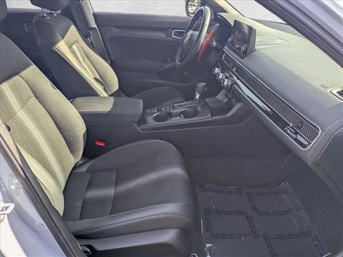 Used 2023 Honda Civic Sport image 18