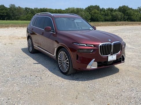 Used 2025 BMW X7 xDrive40i AWD/4WD image 1