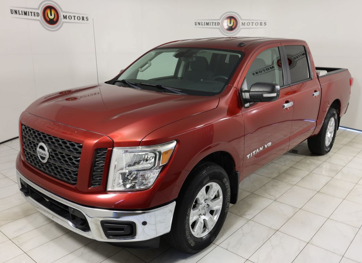 Used 2019 Nissan Titan SV w/ SV Convenience Package AWD/4WD image 35