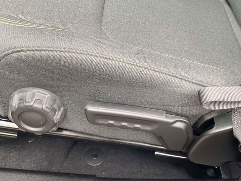 Used 2025 Jeep Wrangler Sport image 13