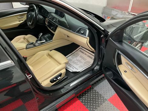 Used 2017 BMW 330i xDrive 330i xDrive Sedan 4D image 5