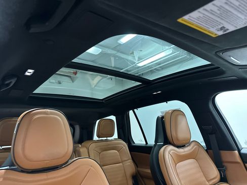 Certified 2023 Lincoln Aviator Black Label w/ Dynamic Handling Package image 13