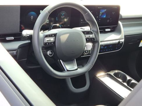 New 2026 Hyundai Ioniq 5 SE image 3