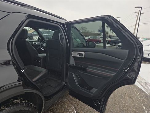 Certified 2023 Ford Explorer ST-Line w/ Class IV Trailer Tow Package image 23