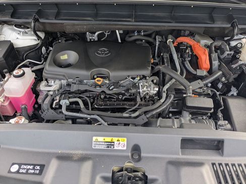 Used 2023 Toyota Highlander Platinum image 32