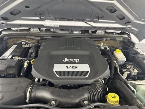 Used 2018 Jeep Wrangler Unlimited Sport S image 20