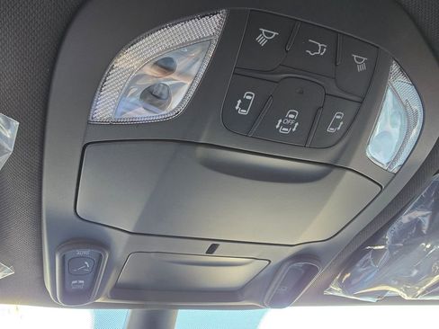 New 2026 Chrysler Pacifica Limited w/ S Appearance Package image 26