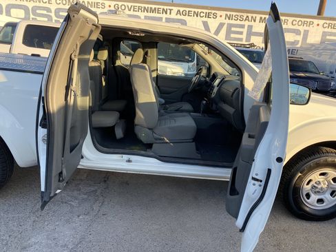 Used 2019 Nissan Frontier S image 19