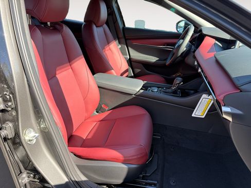 New 2026 MAZDA MAZDA3 Hatchback w/Premium Plus Pkg AWD/4WD image 19