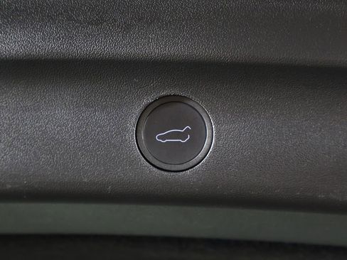 Used 2023 Tesla Model Y Performance AWD/4WD image 20