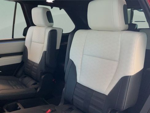 Used 2024 Toyota Sequoia Capstone AWD/4WD image 34