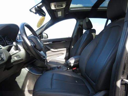 Used 2018 BMW X1 sDrive28i w/ Convenience Package image 10