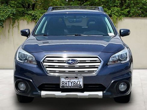 Used 2017 Subaru Outback 3.6R Limited AWD/4WD image 2