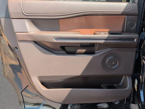 Used 2023 Ford Expedition Max King Ranch RWD image 23