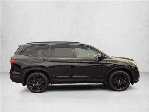 Used 2020 Honda Pilot Black Edition image 4