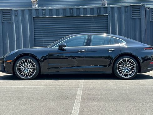 New 2026 Porsche Panamera image 2