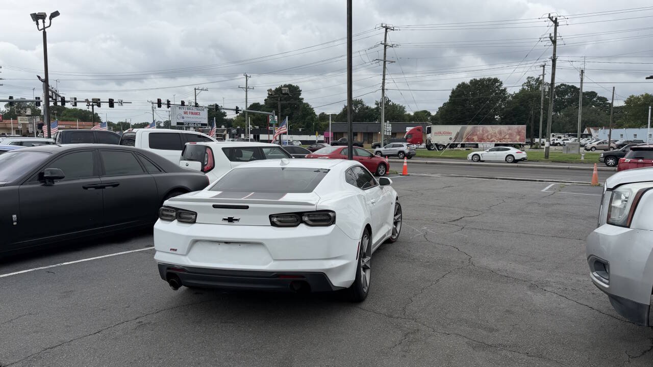 Used 2021 Chevrolet Camaro LT w/ RS Package RWD image 9