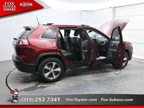Used 2019 Jeep Cherokee Limited image 35