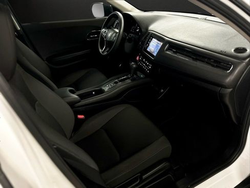 Used 2022 Honda HR-V EX image 15
