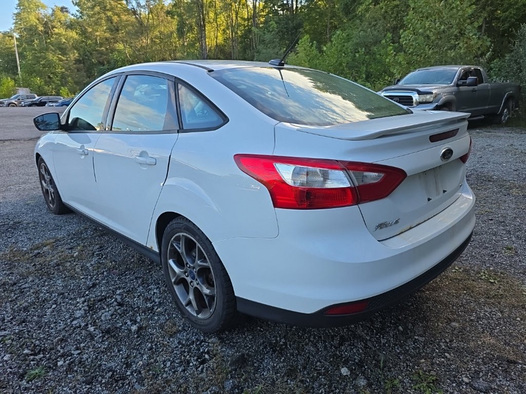Used 2014 Ford Focus SE w/ Equipment Group 201A FWD image 6