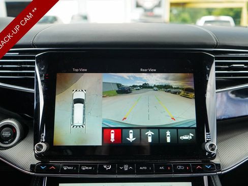 Used 2022 Jeep Grand Wagoneer Series II AWD/4WD image 11