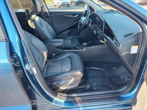 Used 2023 Kia Niro Wind w/ Wind Preserve Package FWD image 12