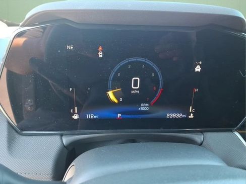 Used 2024 Chevrolet TrailBlazer LT FWD image 21