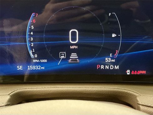Used 2025 Cadillac XT4 Premium Luxury w/ Technology Package FWD image 12