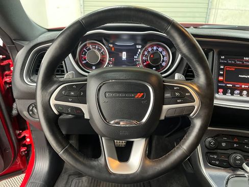 Used 2015 Dodge Challenger R/T Plus RWD image 19