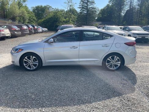 Used 2018 Hyundai Elantra Limited FWD image 8