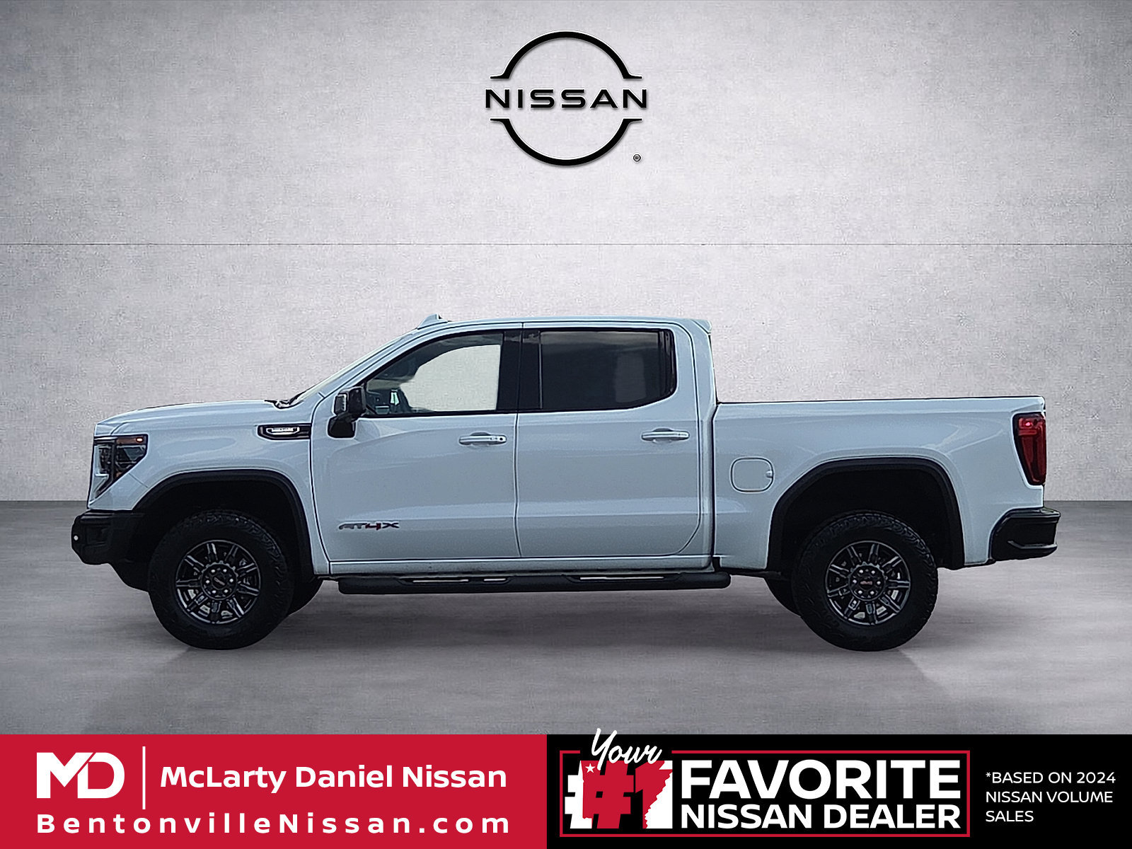 Used 2024 GMC Sierra 1500 AT4X AWD/4WD image 3