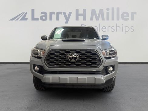 Certified 2020 Toyota Tacoma TRD Sport w/ Technology Package image 8