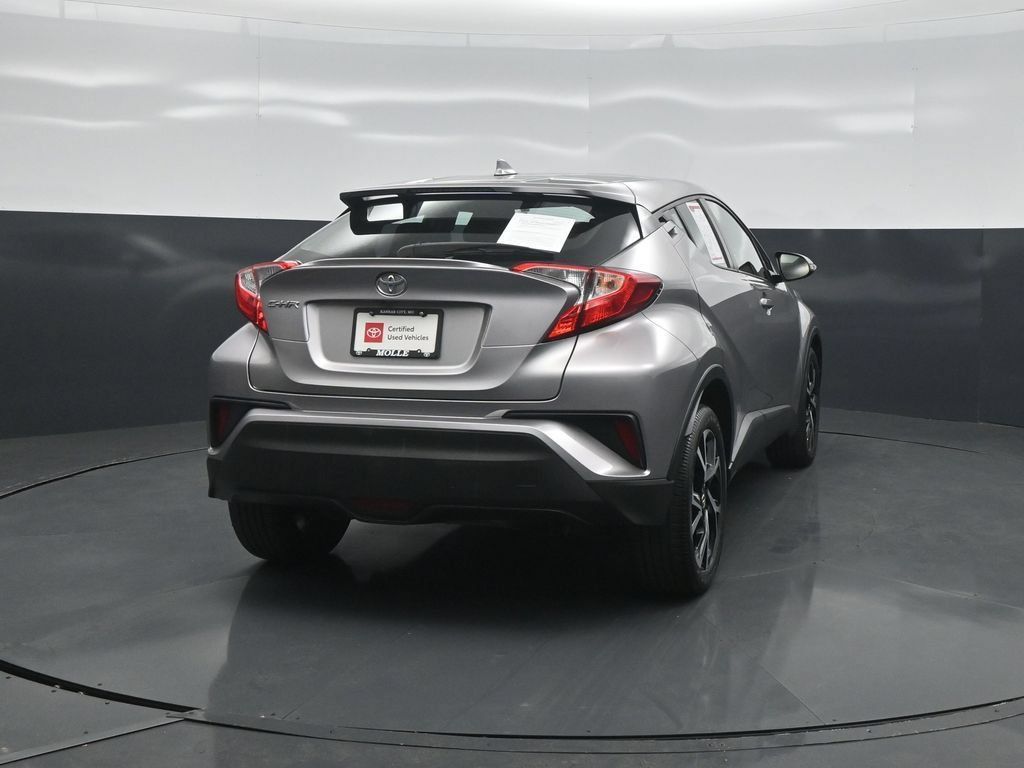 Certified 2018 Toyota C-HR XLE FWD image 6