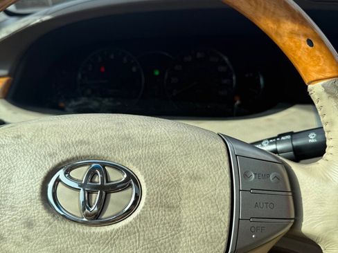Used 2007 Toyota Avalon Limited image 11