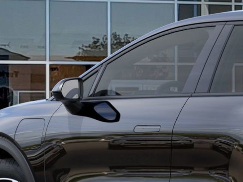 New 2026 Chevrolet Equinox EV LT image 36