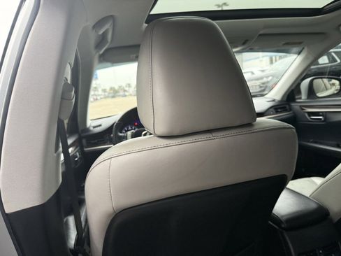 Used 2013 Lexus ES 350 image 32